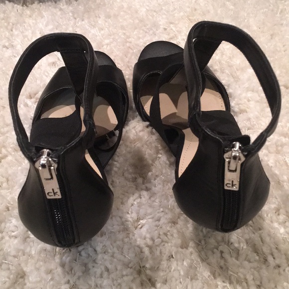 Strappy, sexy, and comfy black heels. Like New - Picture 8 of 8